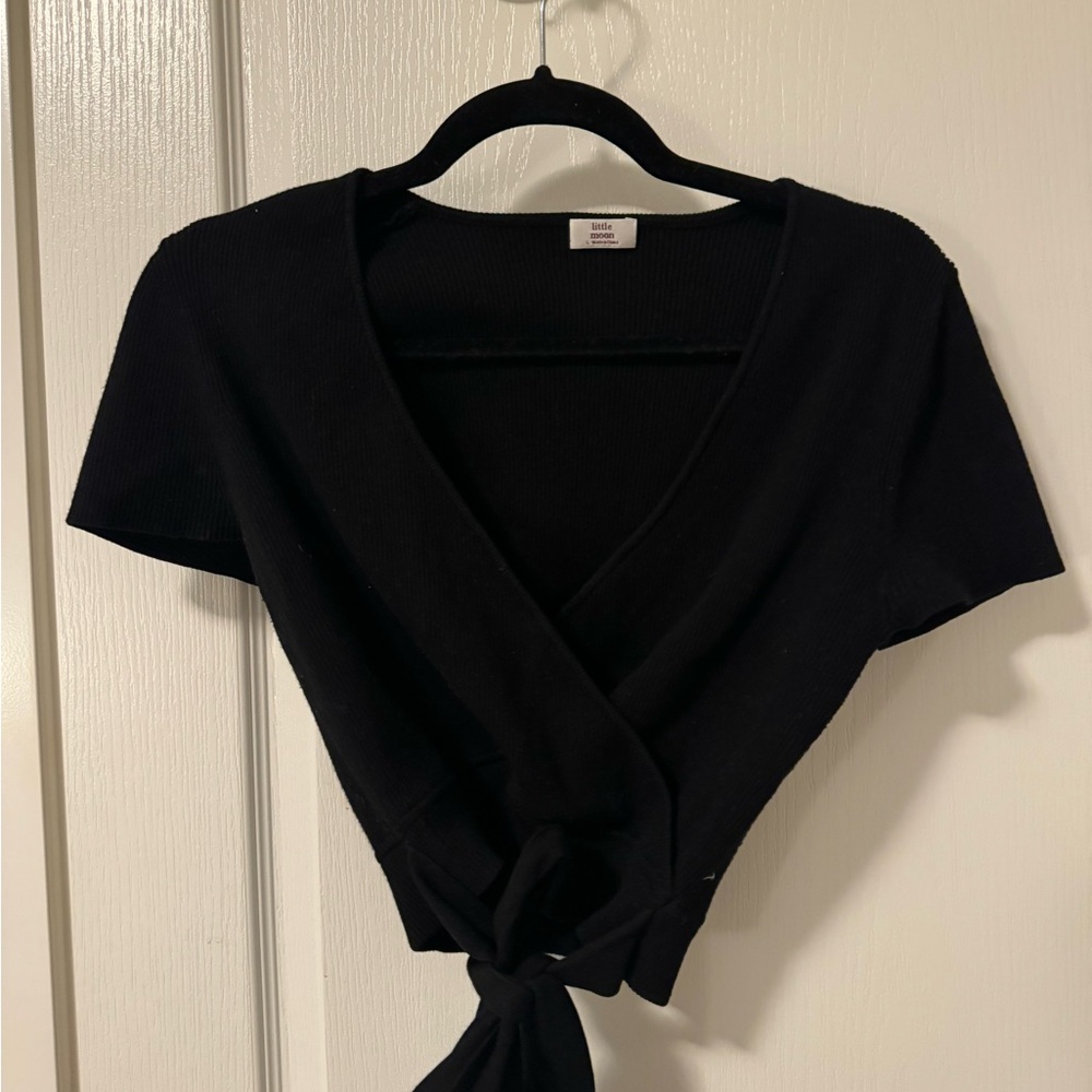 Aritzia Tie Top - Picture 1 of 2